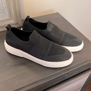 Black Slip-On Tennis Shoes